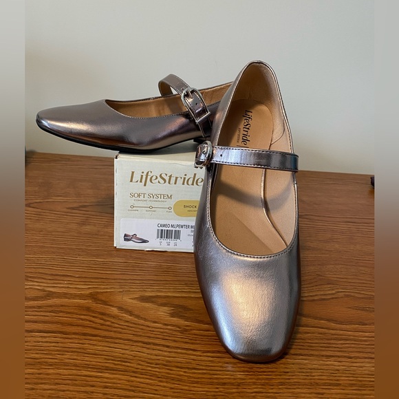Life Stride Shoes - Life Stride Metallic Pewter Mary Jane Flats